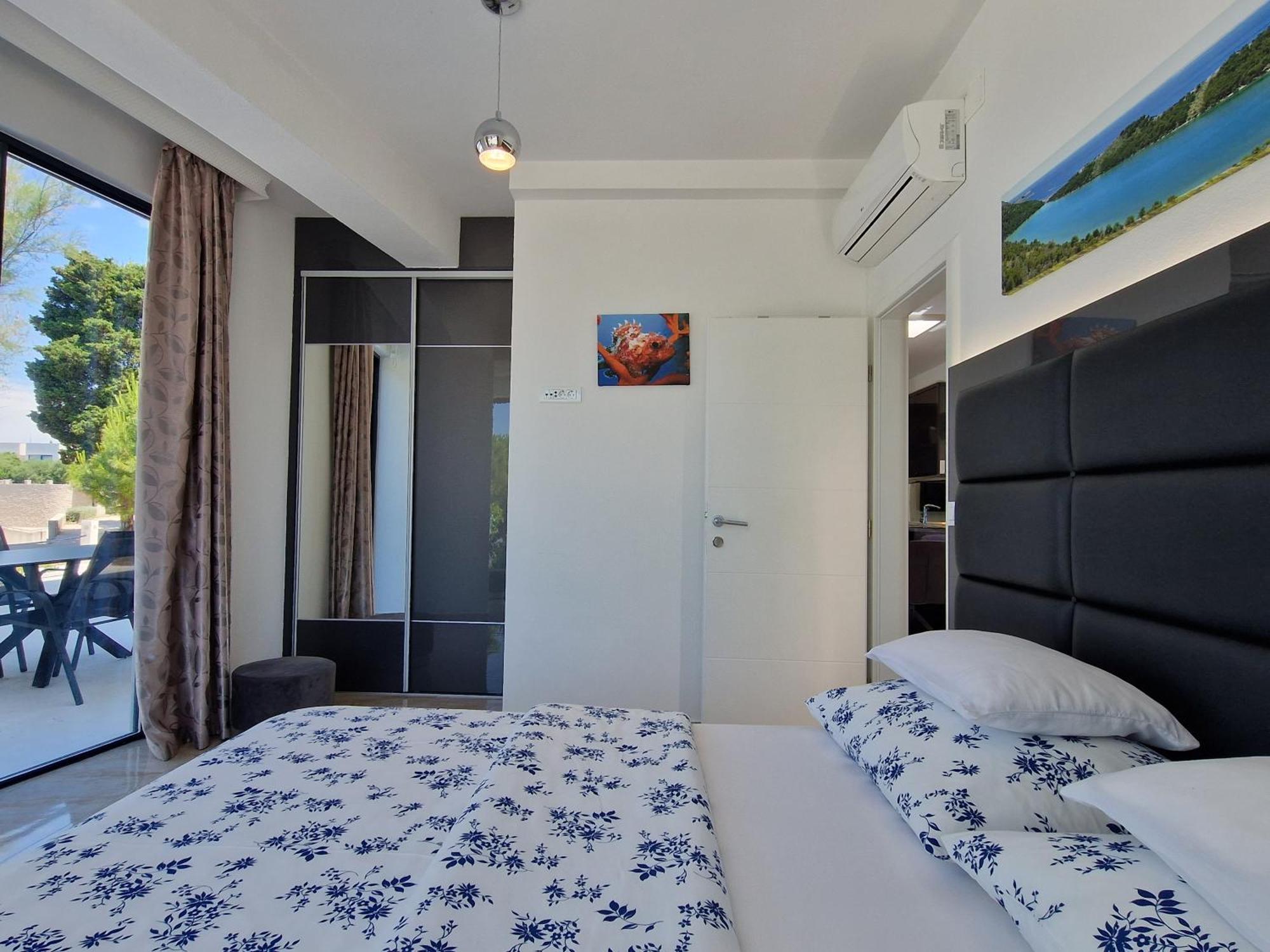 Apartments Dalmatia Infinity Bibinje Room photo
